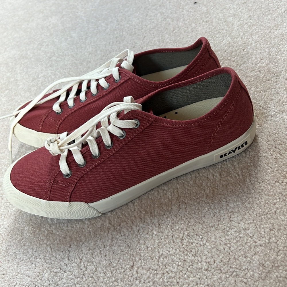 Monterey sneaker Seavees NWOT